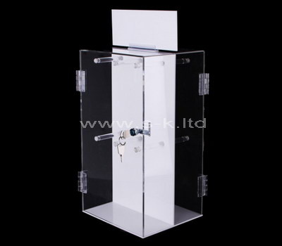 kleine Eckvitrine