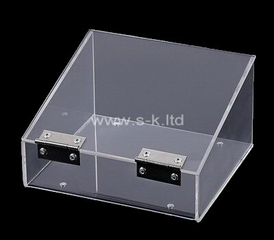 Clear acrylic countertop display case