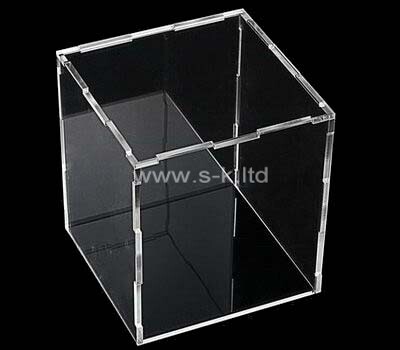 Plexiglass tabletop display case