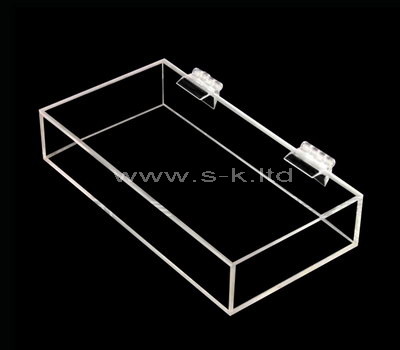 clear plastic box with lid