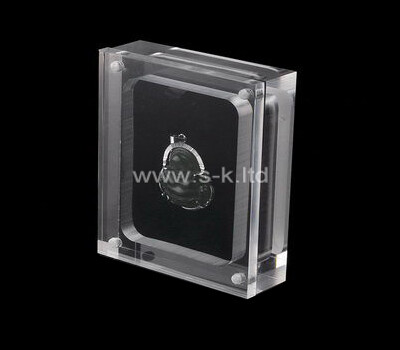 Acrylic jewelry display box