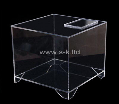 Square clear acrylic display case