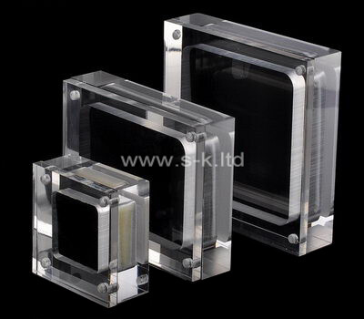 Acrylic jewelry display cases with lid