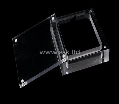 Custom clear acrylic jewelry display case