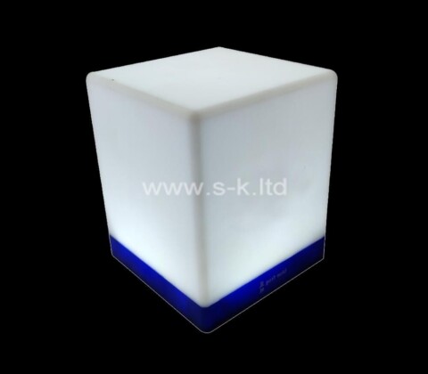 OEM acrylic luminous cube advertising LED light box customization