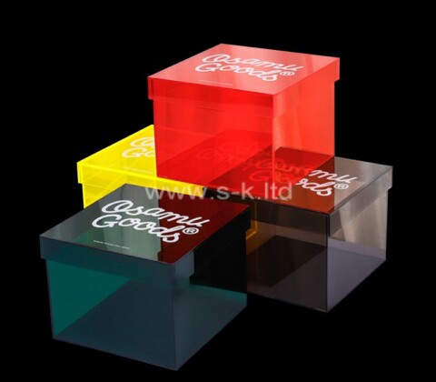 Custom translucent acrylic beauty storage box with lid