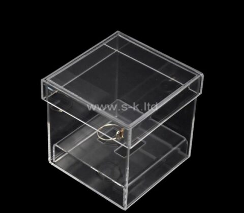 Caja expositora acrílica cuadrada a medida para alianzas