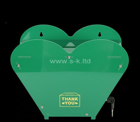 Boîte de bienfaisance en acrylique en forme de coeur