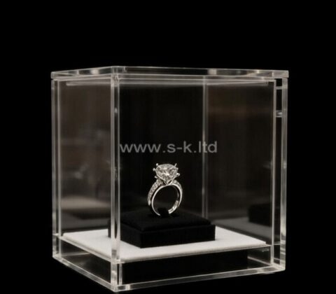 Caja expositora acrílica personalizada para anillos de bisutería