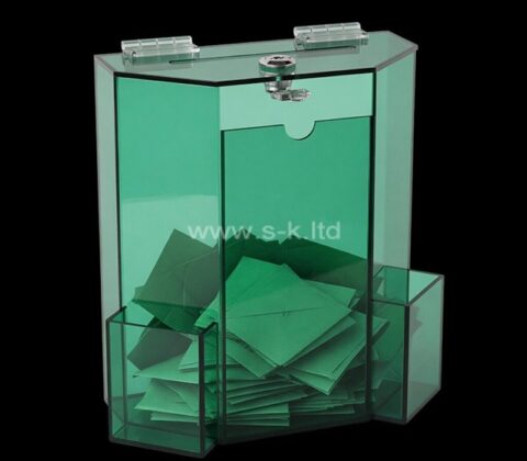 Individuelle Wahlurne aus Plexiglas mit Fünfeck