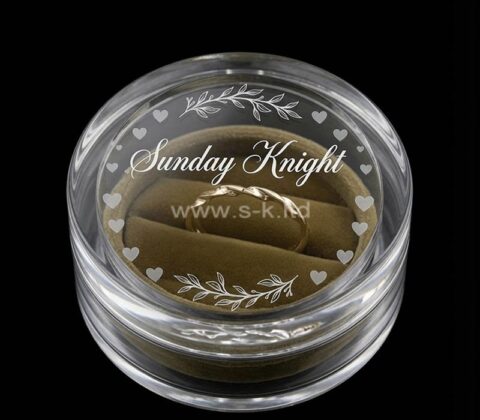 Custom round acrylic jewelry ring gift box with lid